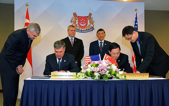 Customs' Secure Trade Partnership Signing Agreement with Signapore